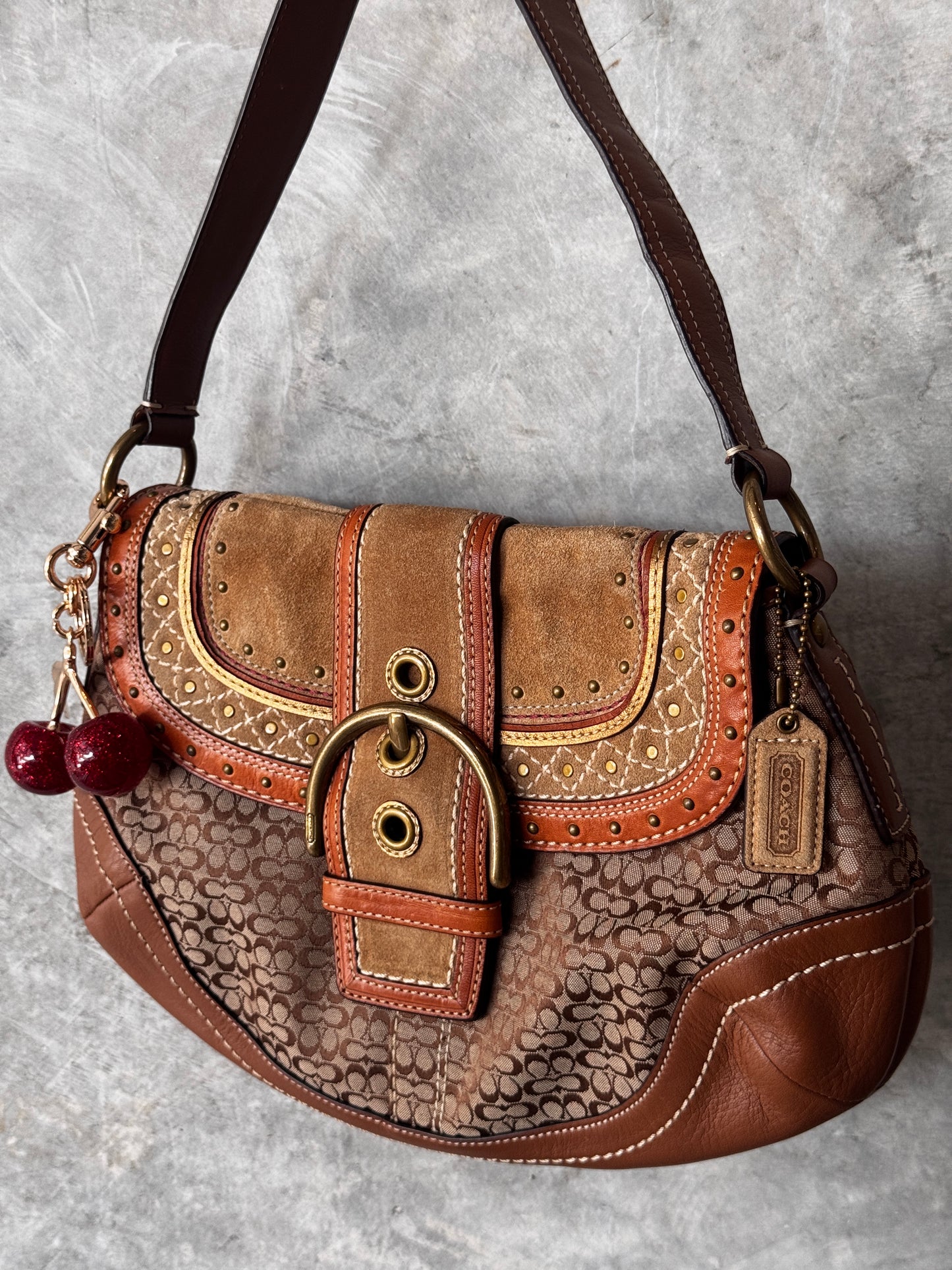 VINTAGE COACH SOHO HOBO HANDBAG